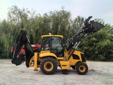 江西豪華3CX挖掘裝載機